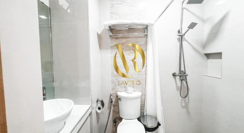 Lavero Suites Kalibo Exterior photo